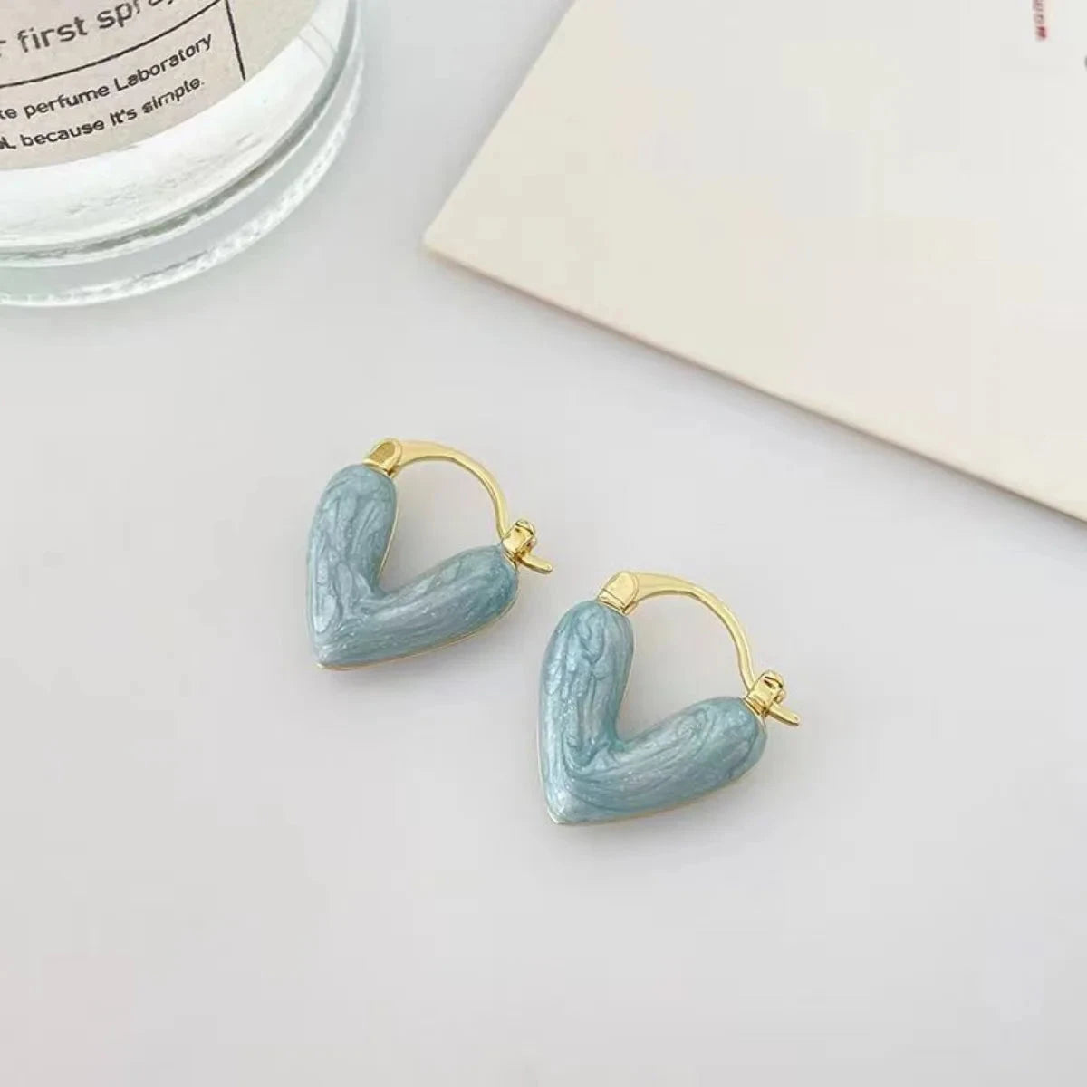 2pc Heart Golden Alloy Earrings Drip Glaze Process Imitation Pearl Color Beautiful Women's New Advanced Sense Y2k Unique Sexy 99 in 1