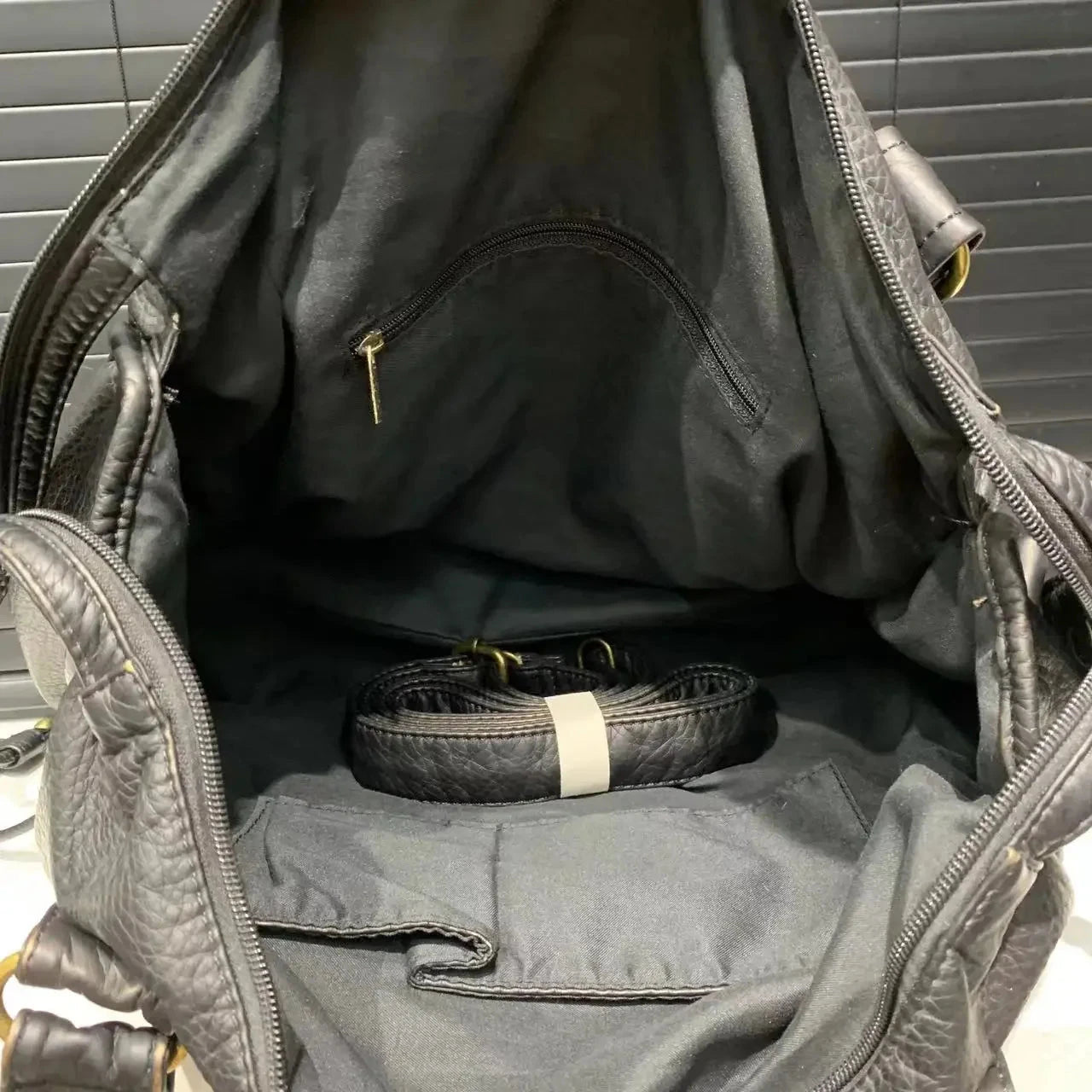 Y2K Spicy Girl One Shoulder Crossbody Bag Vintage Washed Leather Soft Leather Motorcycle Bag Large Capacity Bag 99 in 1